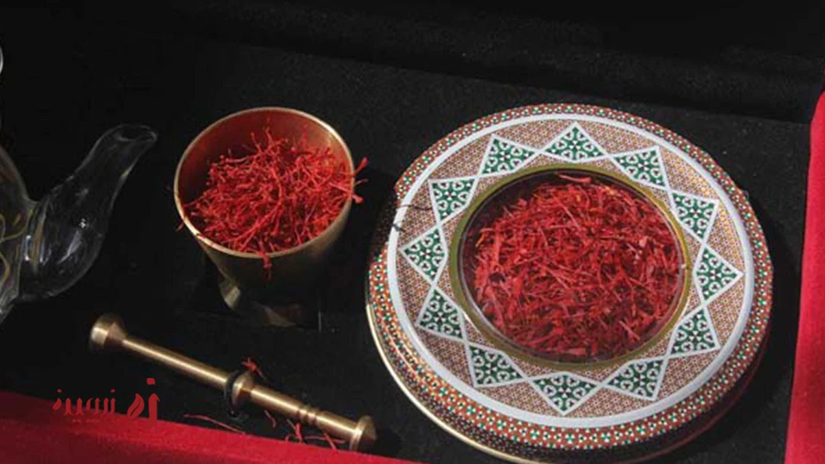 برای صادرات زعفران به دبی چه نوعی بهتر است؟ راهنمای انتخاب محصول و دسته‌بندی