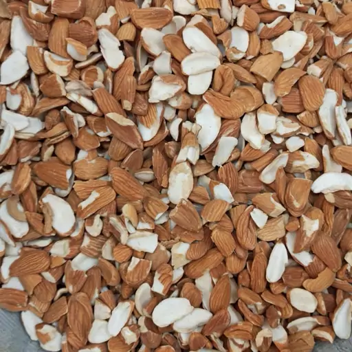 مغز شکسته بادام (لپه بادام)