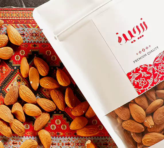 مغز بادام خارجی خام