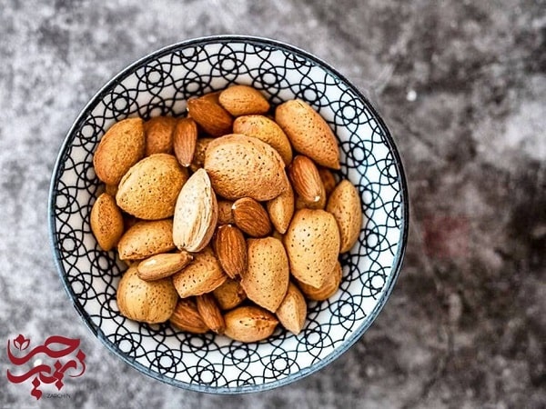 پسته و بادام برای کبد چرب